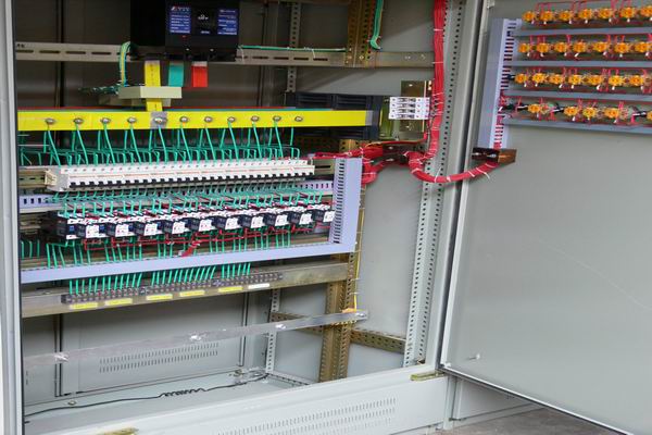 德阳配电箱-插座配电箱工作原理